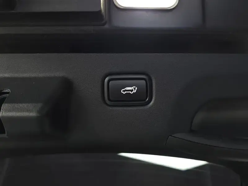 2023 Kia EV6 с пробегом 82 324 км