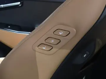 2023 Kia EV6 с пробегом 82 324 км