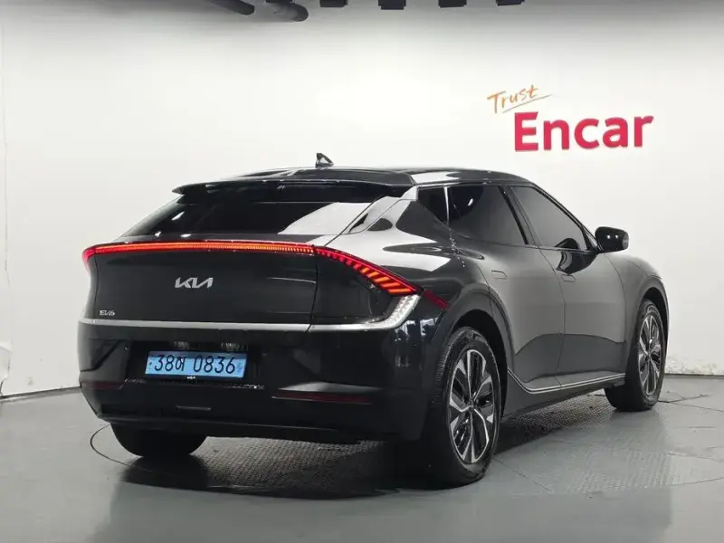 2023 Kia EV6 с пробегом 34 110 км