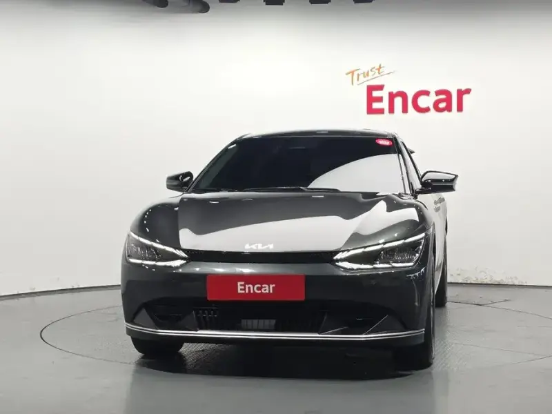 2023 Kia EV6 с пробегом 34 110 км