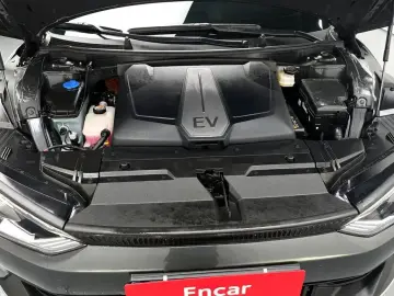 2023 Kia EV6 с пробегом 34 110 км