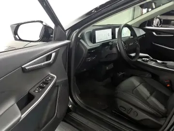 2023 Kia EV6 с пробегом 34 110 км