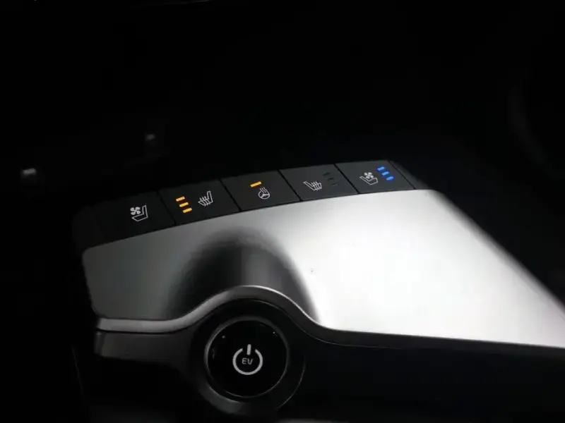 2023 Kia EV6 с пробегом 34 110 км