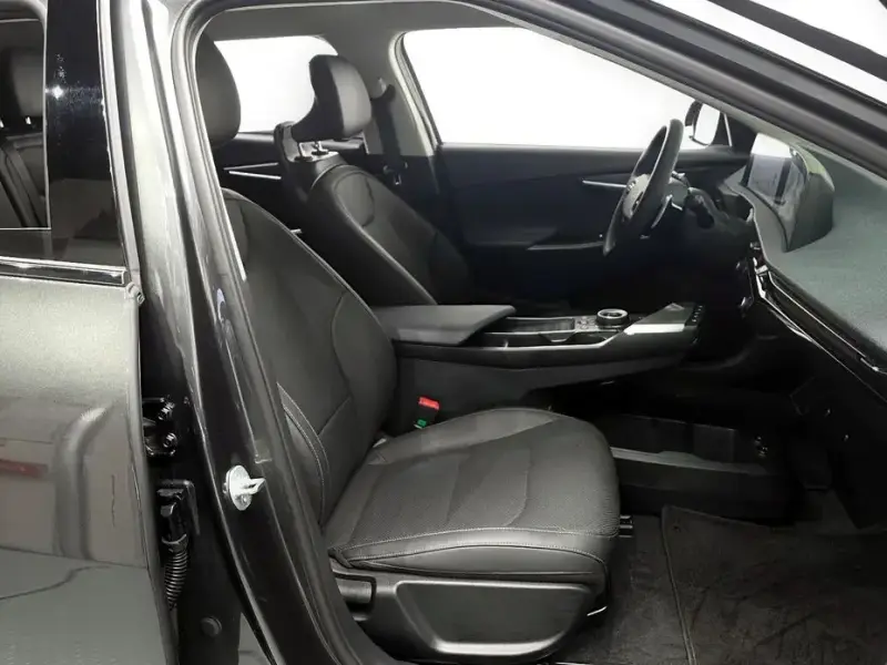 2023 Kia EV6 с пробегом 34 110 км