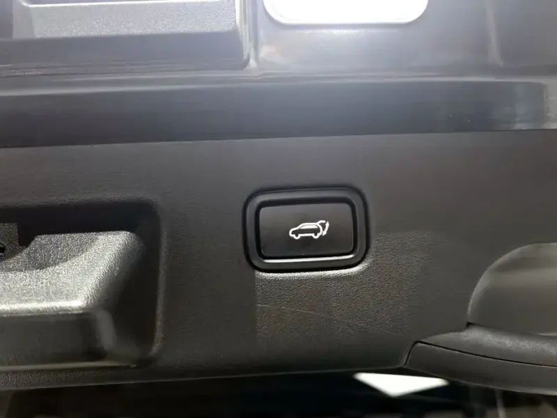 2023 Kia EV6 с пробегом 34 110 км