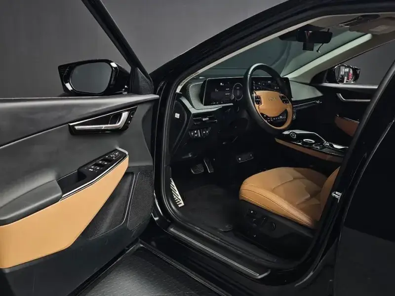 2023 Kia EV6 с пробегом 59 337 км
