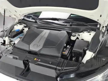 2023 Kia EV6 с пробегом 86 008 км