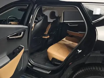 2023 Kia EV6 с пробегом 59 337 км