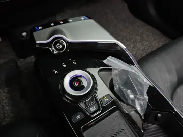 2023 Kia EV6 с пробегом 86 008 км