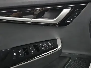 2023 Kia EV6 с пробегом 86 008 км