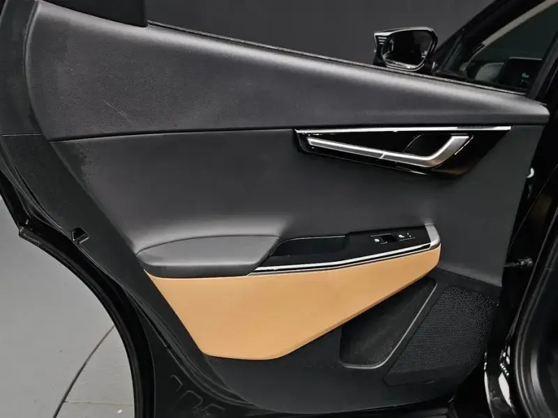 2023 Kia EV6 с пробегом 59 337 км