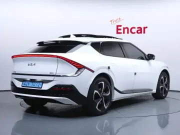 2024 Kia EV6 с пробегом 81 128 км