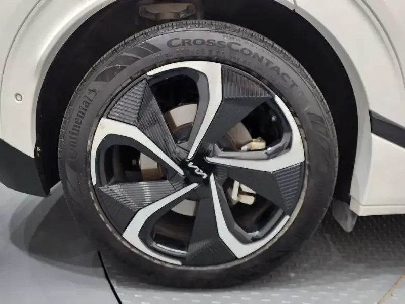 2024 Kia EV6 с пробегом 81 128 км