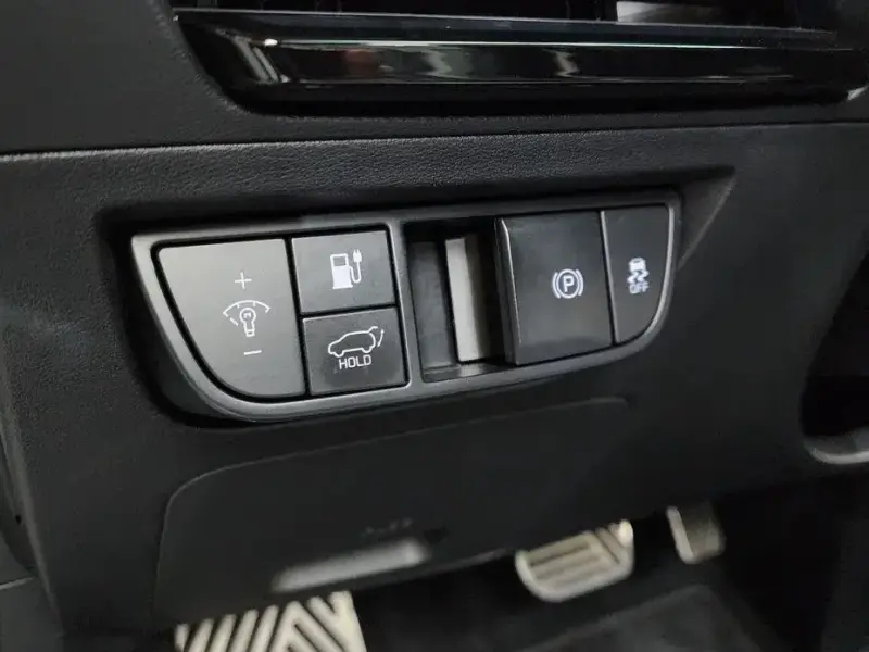 2024 Kia EV6 с пробегом 81 128 км