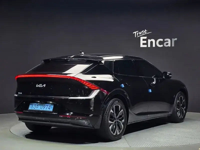2023 Kia EV6 с пробегом 57 809 км