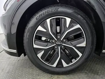 2023 Kia EV6 с пробегом 57 809 км