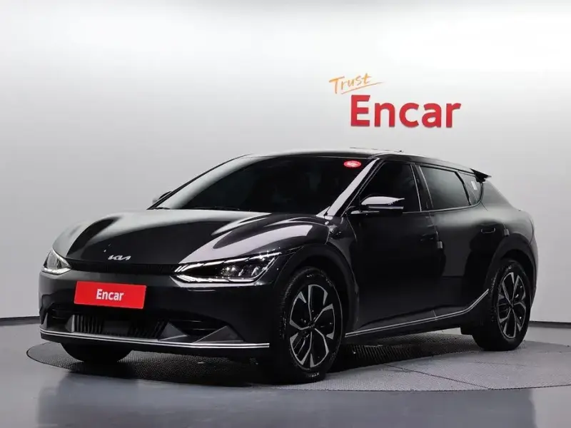 2022 Kia EV6 с пробегом 12 772 км