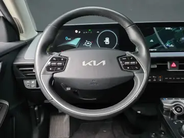 2022 Kia EV6 с пробегом 34 586 км