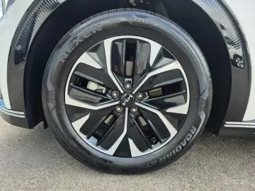 2022 Kia EV6 с пробегом 83 518 км
