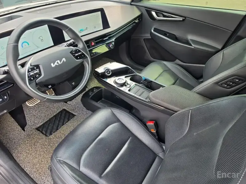 2022 Kia EV6 с пробегом 83 518 км