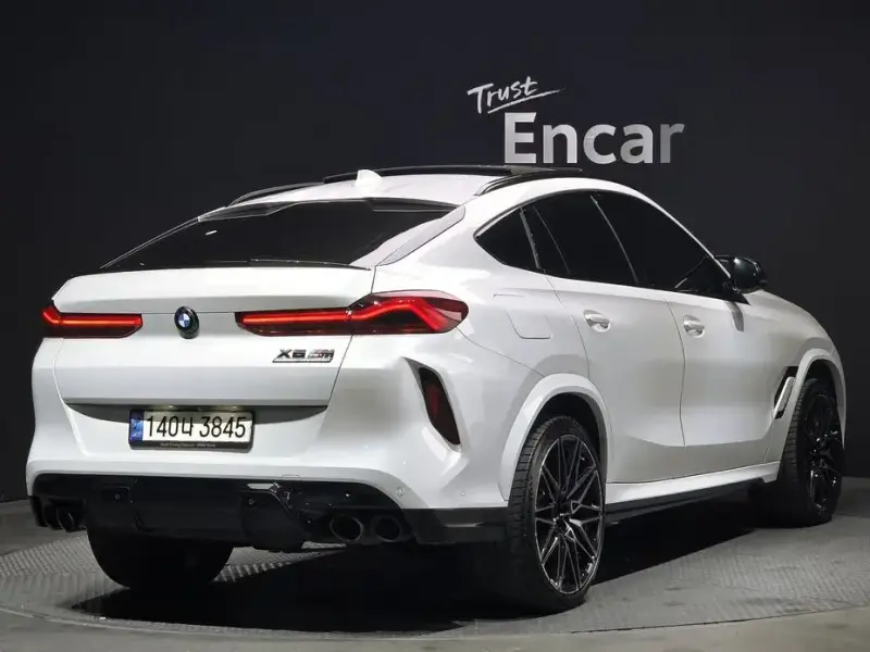 2022 BMW X6 M с пробегом 100 655 км