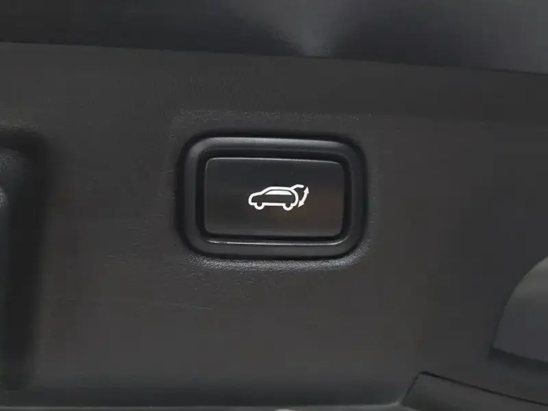 2023 Kia EV6 с пробегом 96 386 км