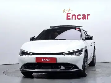 2023 Kia EV6 с пробегом 31 452 км
