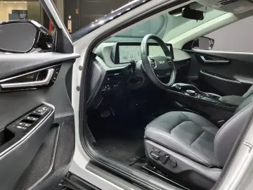 2023 Kia EV6 с пробегом 52 151 км