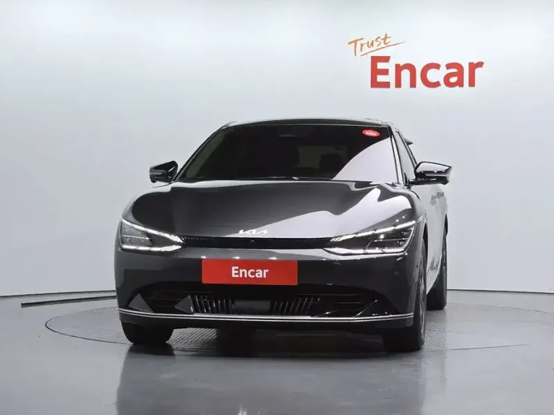 2023 Kia EV6 с пробегом 53 183 км