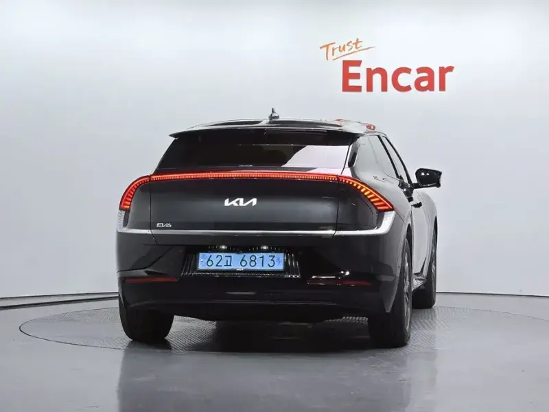 2023 Kia EV6 с пробегом 53 183 км