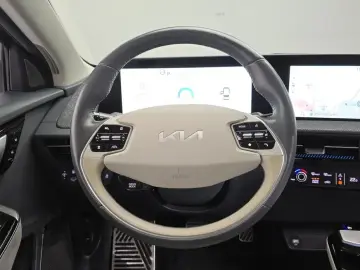 2023 Kia EV6 с пробегом 53 183 км