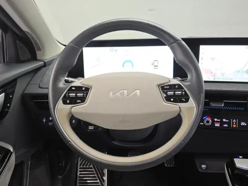 2023 Kia EV6 с пробегом 53 183 км