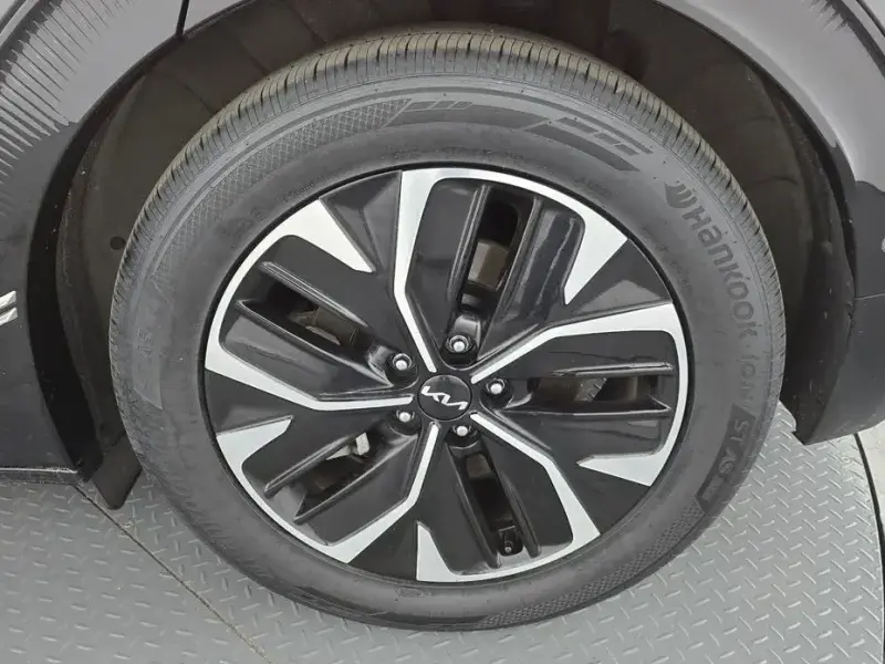 2023 Kia EV6 с пробегом 53 183 км