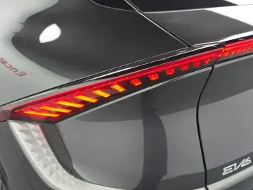 2023 Kia EV6 с пробегом 53 183 км