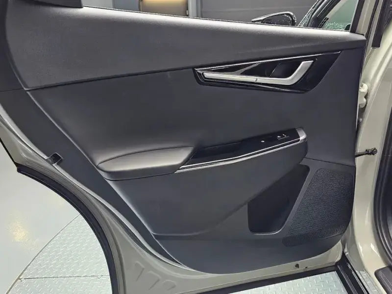 2022 Kia EV6 с пробегом 40 608 км