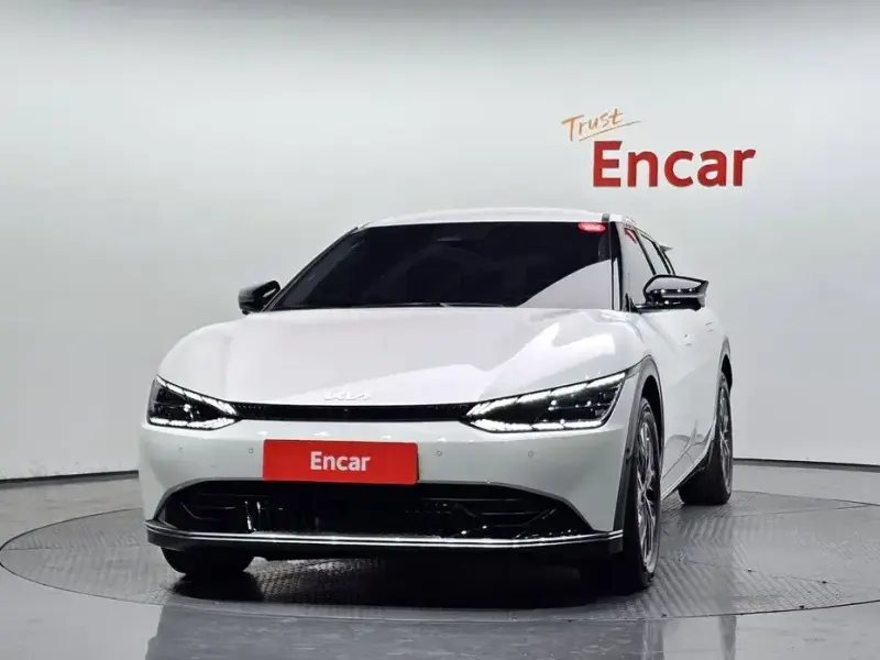 2024 Kia EV6 с пробегом 34 890 км