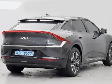 2023 Kia EV6 с пробегом 19 568 км