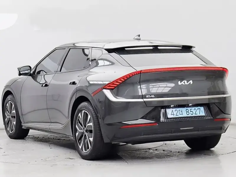 2023 Kia EV6 с пробегом 19 568 км