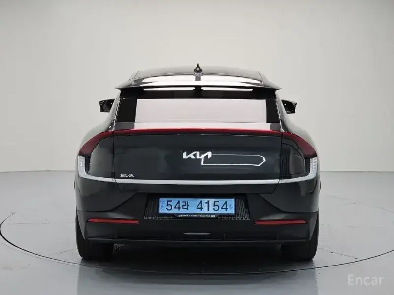 2024 Kia EV6 с пробегом 56 697 км