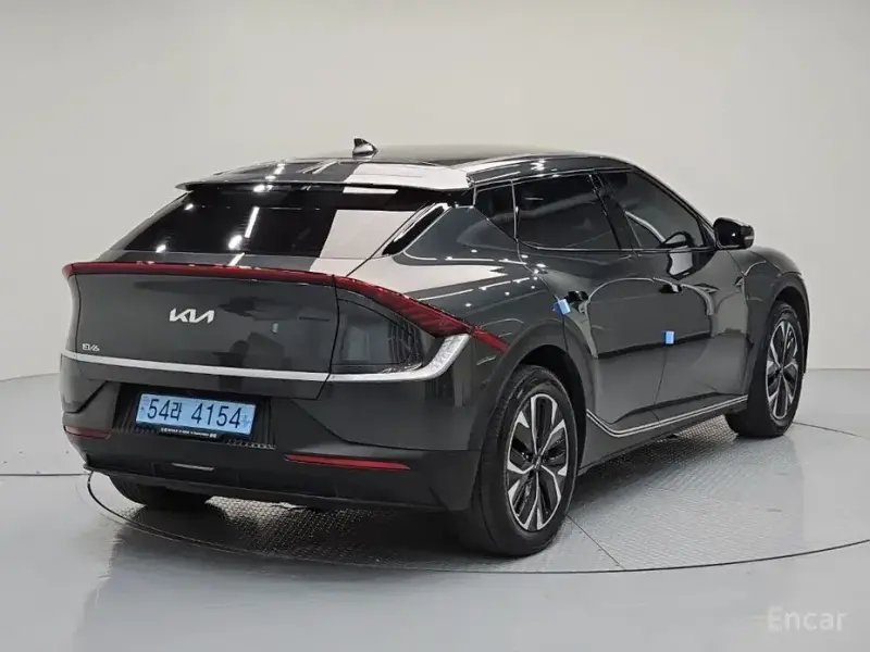 2024 Kia EV6 с пробегом 56 697 км