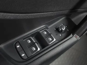 2023 Audi Q2 с пробегом 71 492 км
