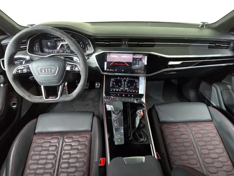 2025 Audi RS 6 с пробегом 2 645 км