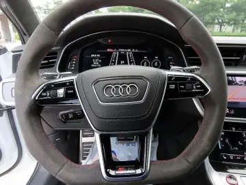 2021 Audi RS 6 с пробегом 36 270 км
