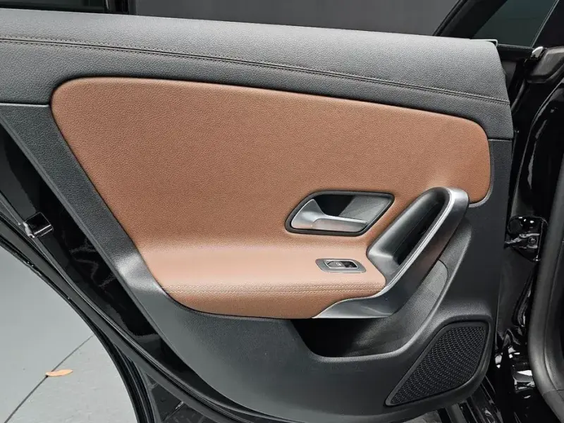 2021 Mercedes-Benz CLA с пробегом 17 996 км