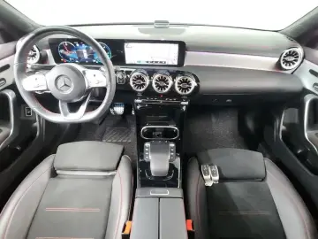 2022 Mercedes-Benz CLA с пробегом 18 146 км