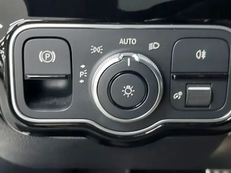 2023 Mercedes-Benz CLA с пробегом 33 737 км