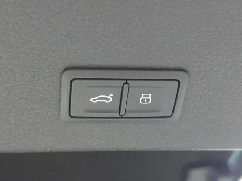 2022 Audi e-tron с пробегом 55 108 км