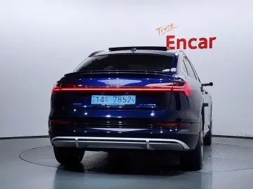 2021 Audi e-tron с пробегом 158 417 км