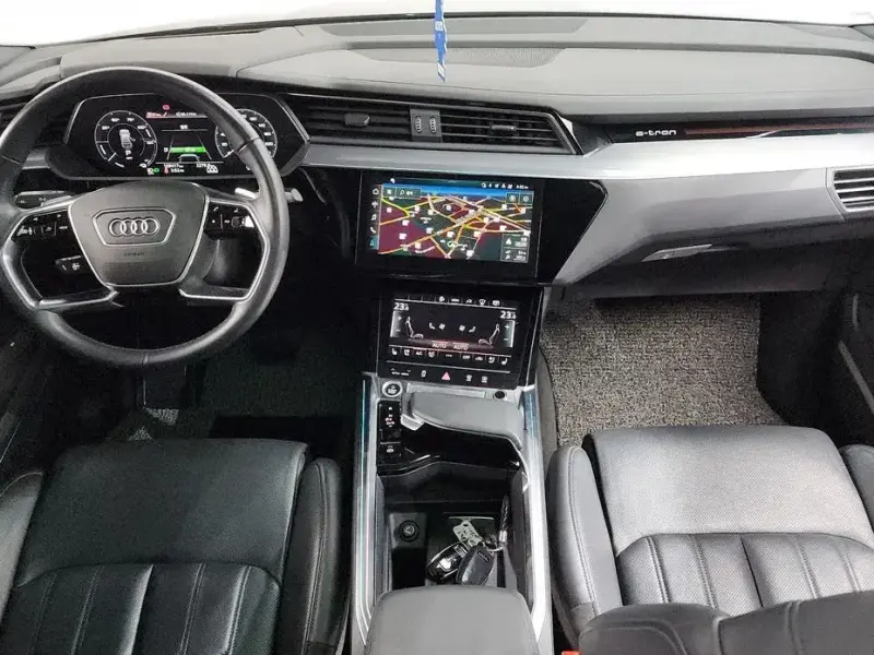 2021 Audi e-tron с пробегом 158 417 км