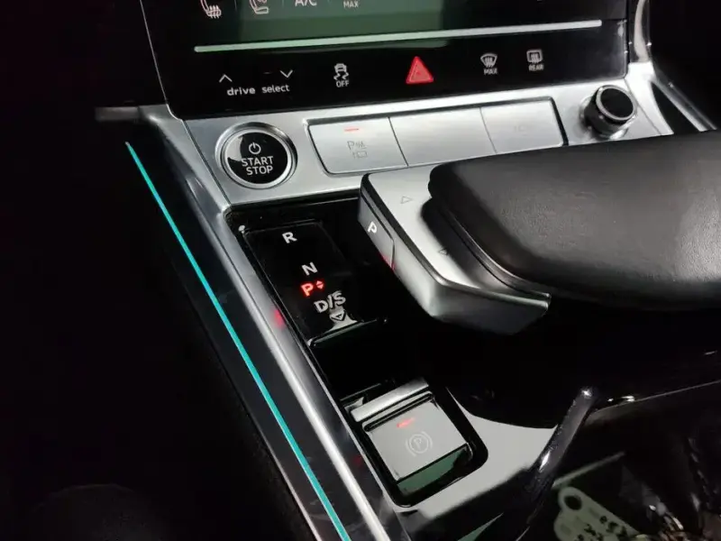 2021 Audi e-tron с пробегом 158 417 км